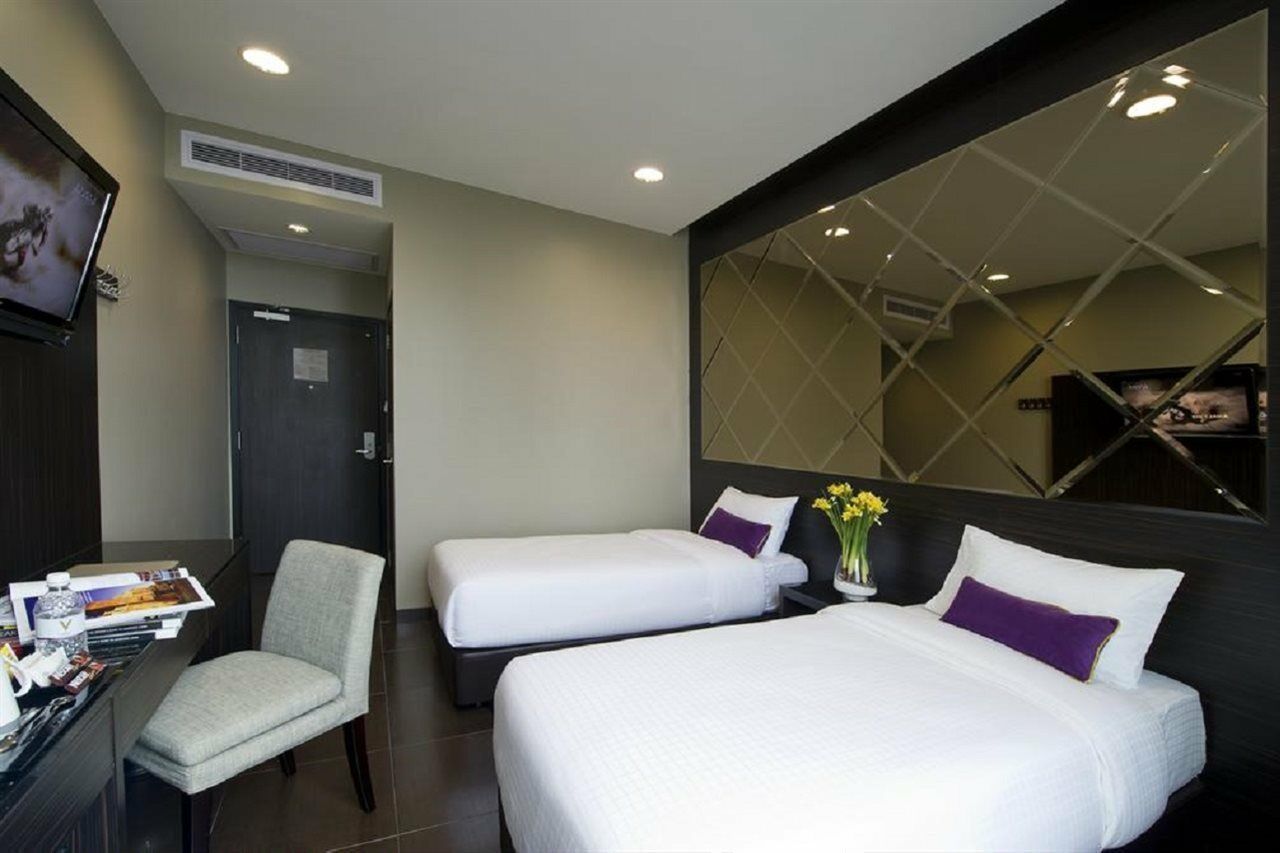 V Hotel Lavender Сингапур Экстерьер фото
